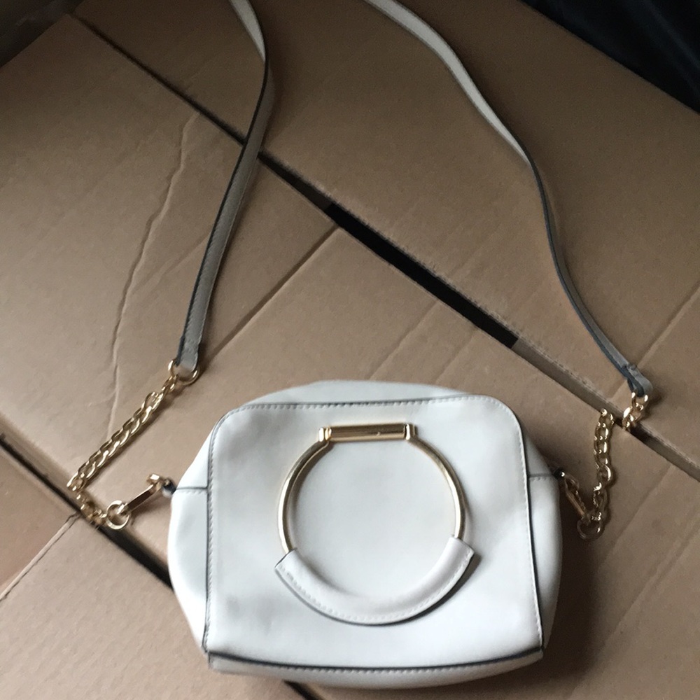 White crossbody bag
